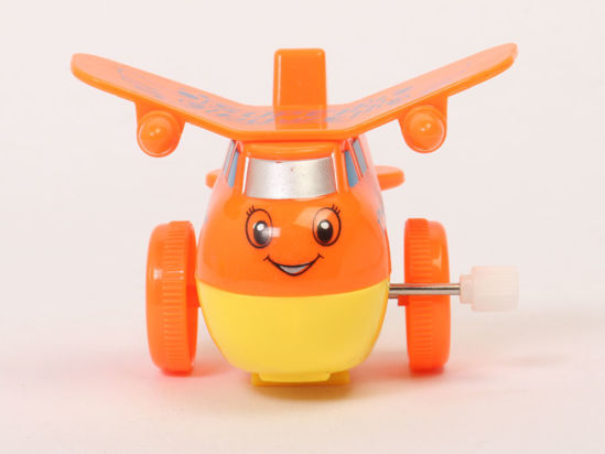 تصویر از اسباب بازی هواپیما کوکی